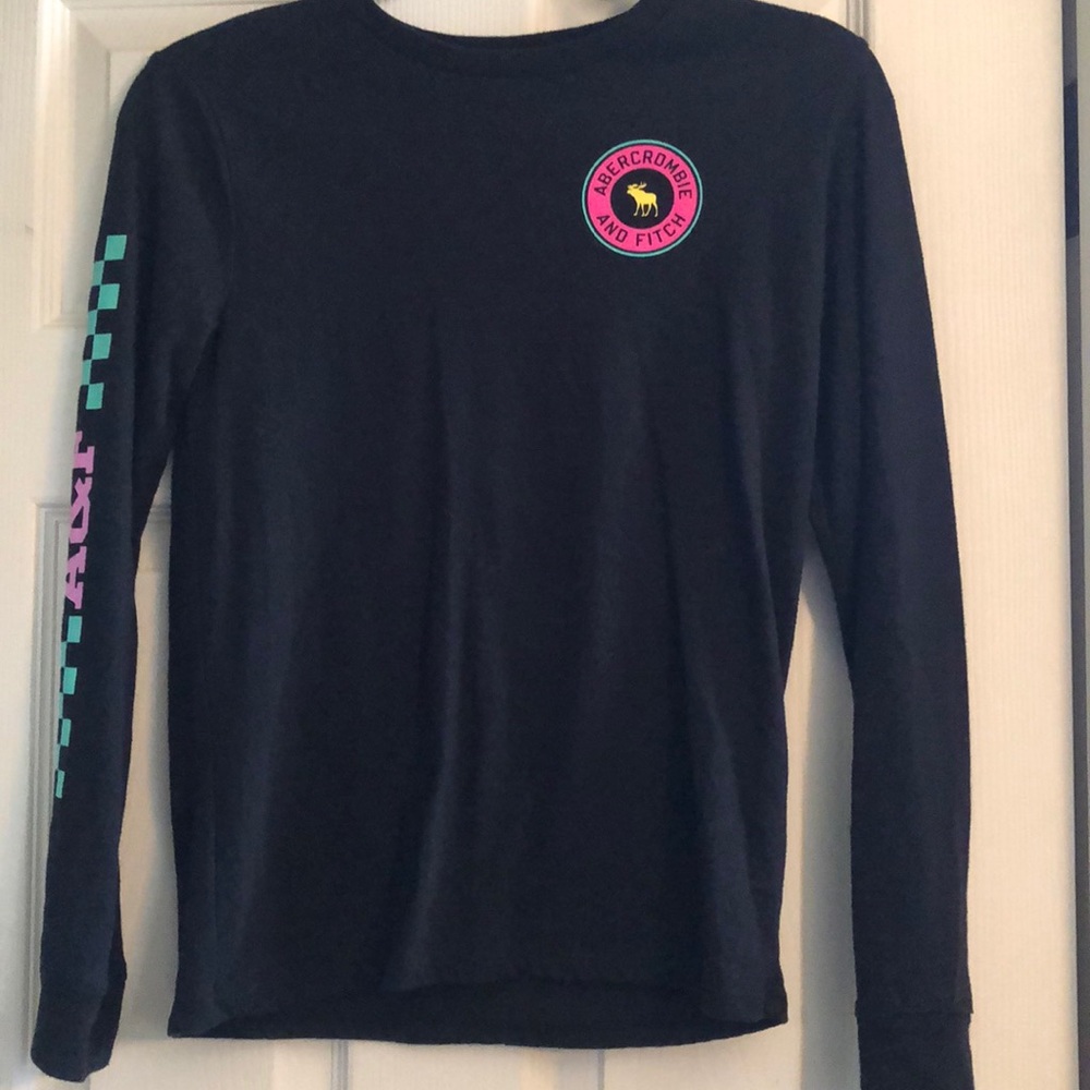 Super cute Abercrombie Girls Long Sleeve shirt
